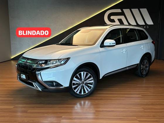 MITSUBISHI OUTLANDER 2.0 MIVEC GASOLINA HPE AUTOMÁTICO MITSUBISHI OUTLANDER 2.0 MIVEC GASOLINA HPE AUTOMÁTICO